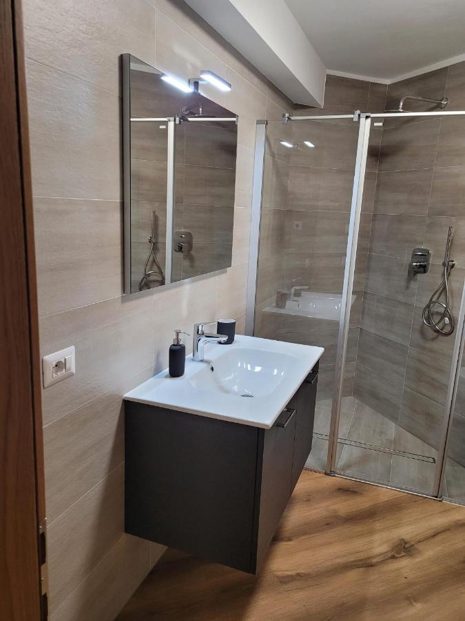 Apartament Casa Luca Mezzana  Zewnętrze zdjęcie